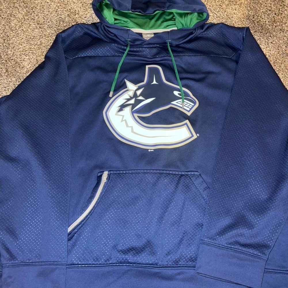 NHL Vancouver Canucks blue hoodie Size XXL